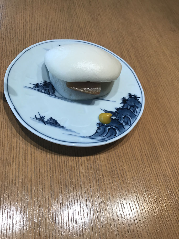 角煮饅頭も