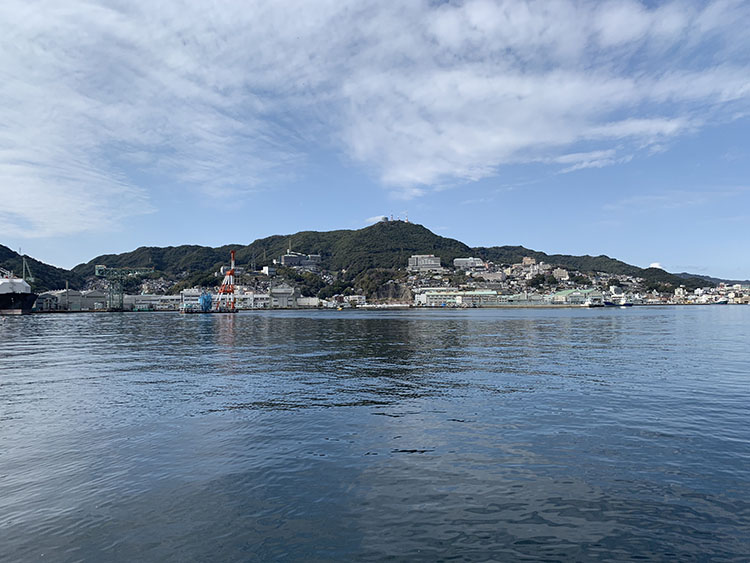 稲佐山と長崎港の景色