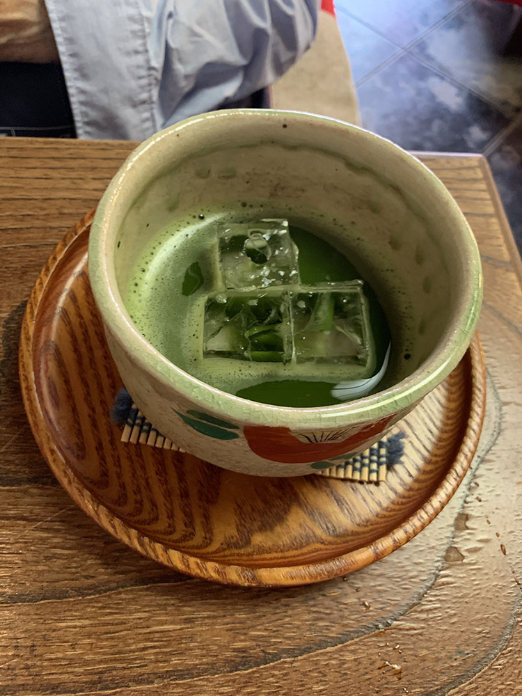 二月堂のお茶屋