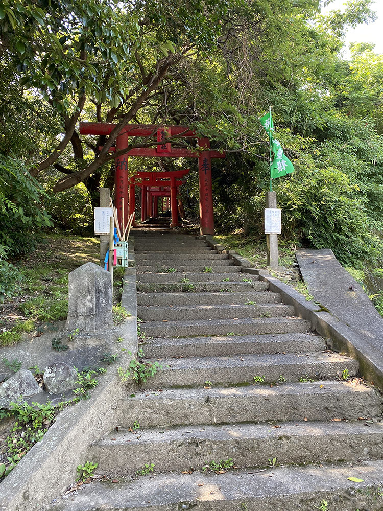 富岡稲荷神社